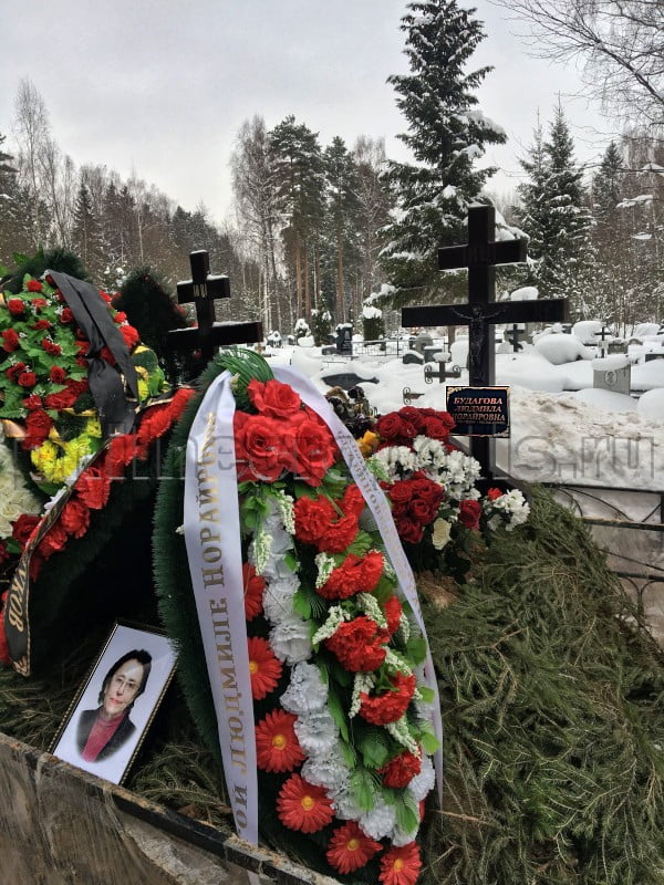 Могила Л.Н. Будаговой на Большеволжском кладбище